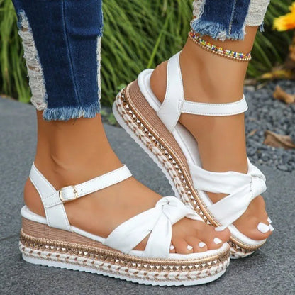 Platform Sandals for Women ⎜ Summery Shoes with a Knot Design and Decorative Raffia Sole in a Comfortable Width