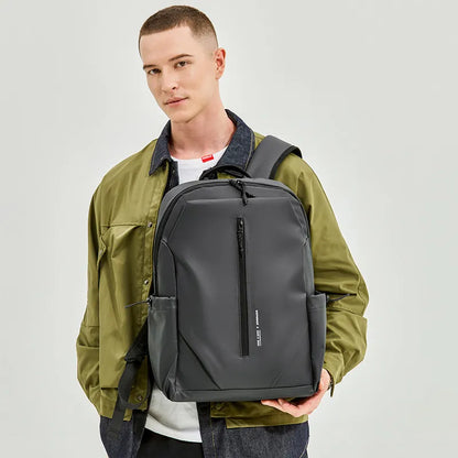Backpack for Men ⎜ Modern and Versatile Backpack for Work Travelling and Leisure