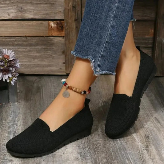 Flat Mesh Loafers for Women ⎜ Comfortable Shoes with a Round Toe Area for Everyday Wear and Comfort