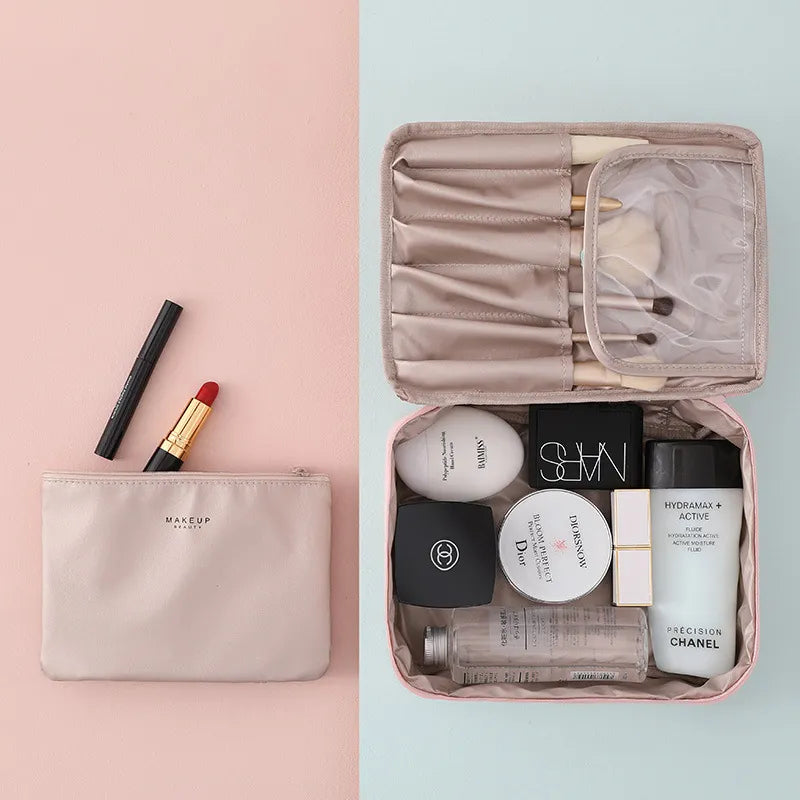Cosmetics Bag for Women ⎜ Travel Organiser with Compartments for Make - Up and Integrated Brush Storage