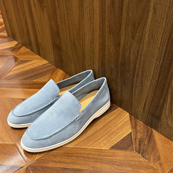 Men's Loafers ⎜ Comfortable Retro - Style Slip - on Shoes in Suede for Everyday Wear
