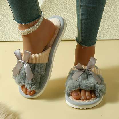 Ladies Plush Slippers with Bow Design ⎜ Comfortable Indoor Slippers with Soft Lining