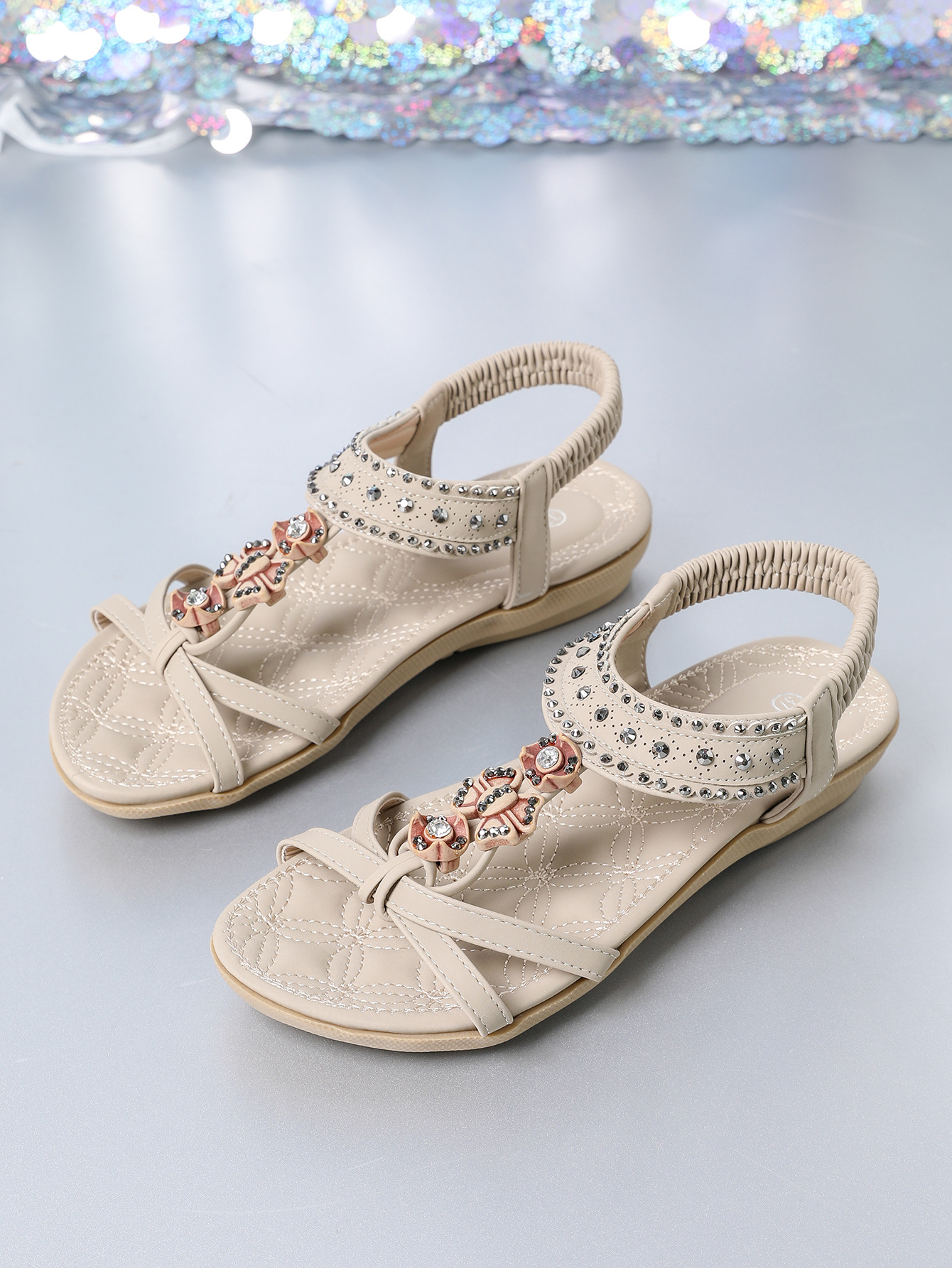 Flat Sandals for Women ⎜ Comfortable Summer Shoes with an Elasticated Strap and Sparkling Decorative Stones