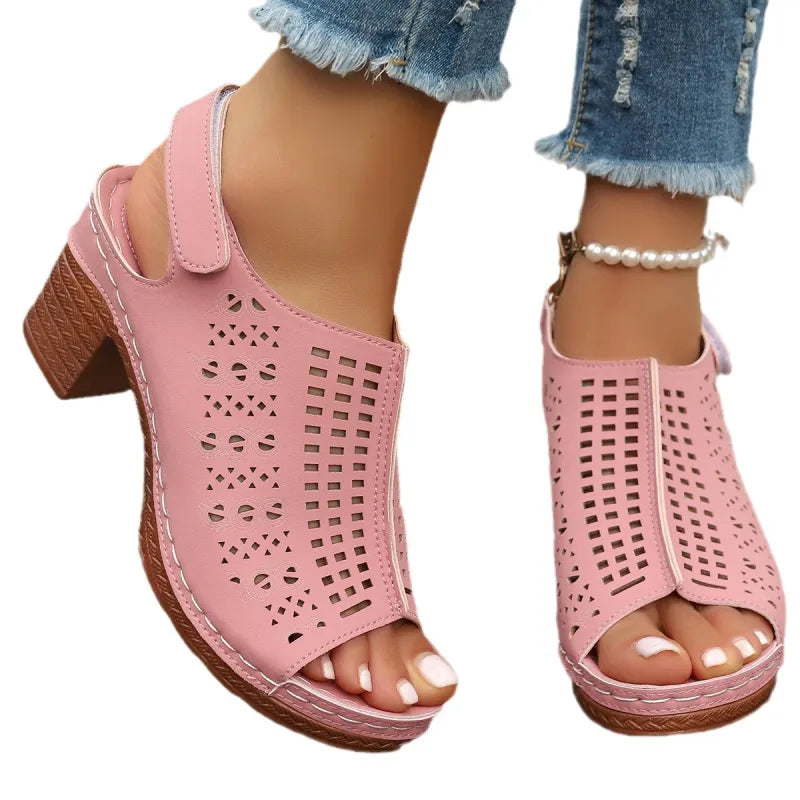 Women's Sandals with a Block Heel ⎜ Comfortable Retro - Style Summer Shoes with Cut - Outs and an Open Toe