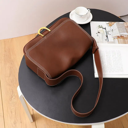 Messenger Bag for Women ⎜ Elegant Shoulder Bag with Gold Accent and Plenty of Storage Space