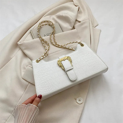 Shoulder Bag with Chain ⎜ Modern Design with Crocodile Embossing and Stylish Golden Clasp