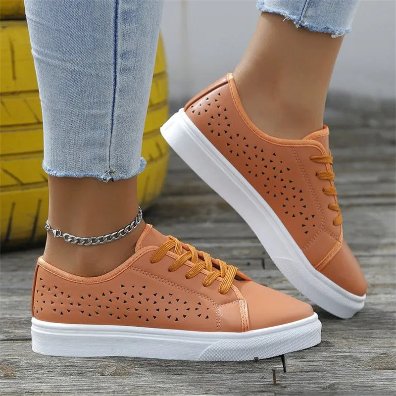 Flat Trainers for Women ⎜ Comfortable Shoes with an Openwork Design for Summer and Leisure