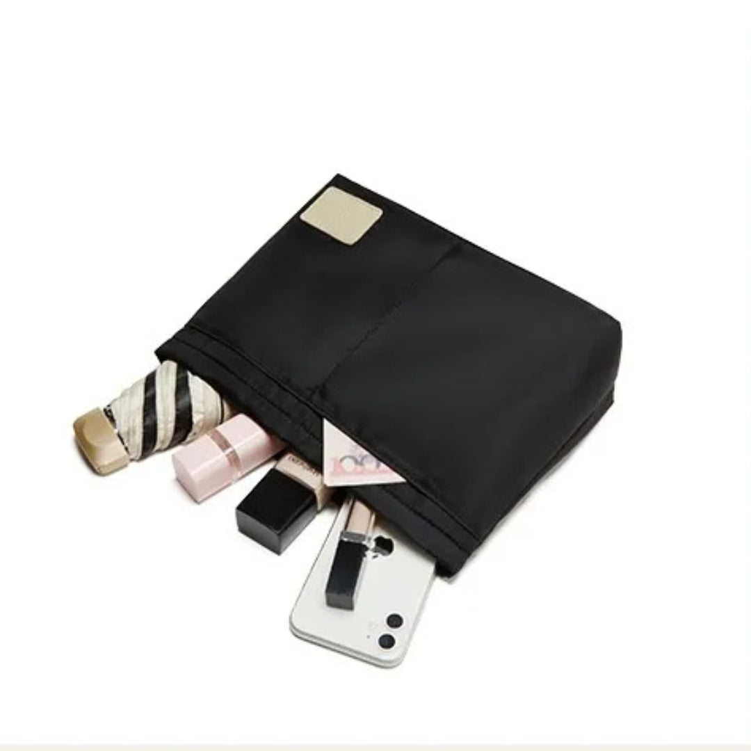 Large Faux Leather Handbag ⎜ Stylish Bag with a Practical Design and Fashionable Details
