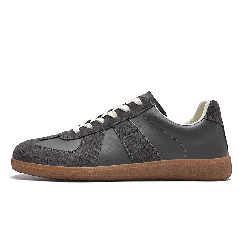Men's Trainers ⎜ Comfortable Retro Sports Shoes with a Soft Sole and Stylish Design