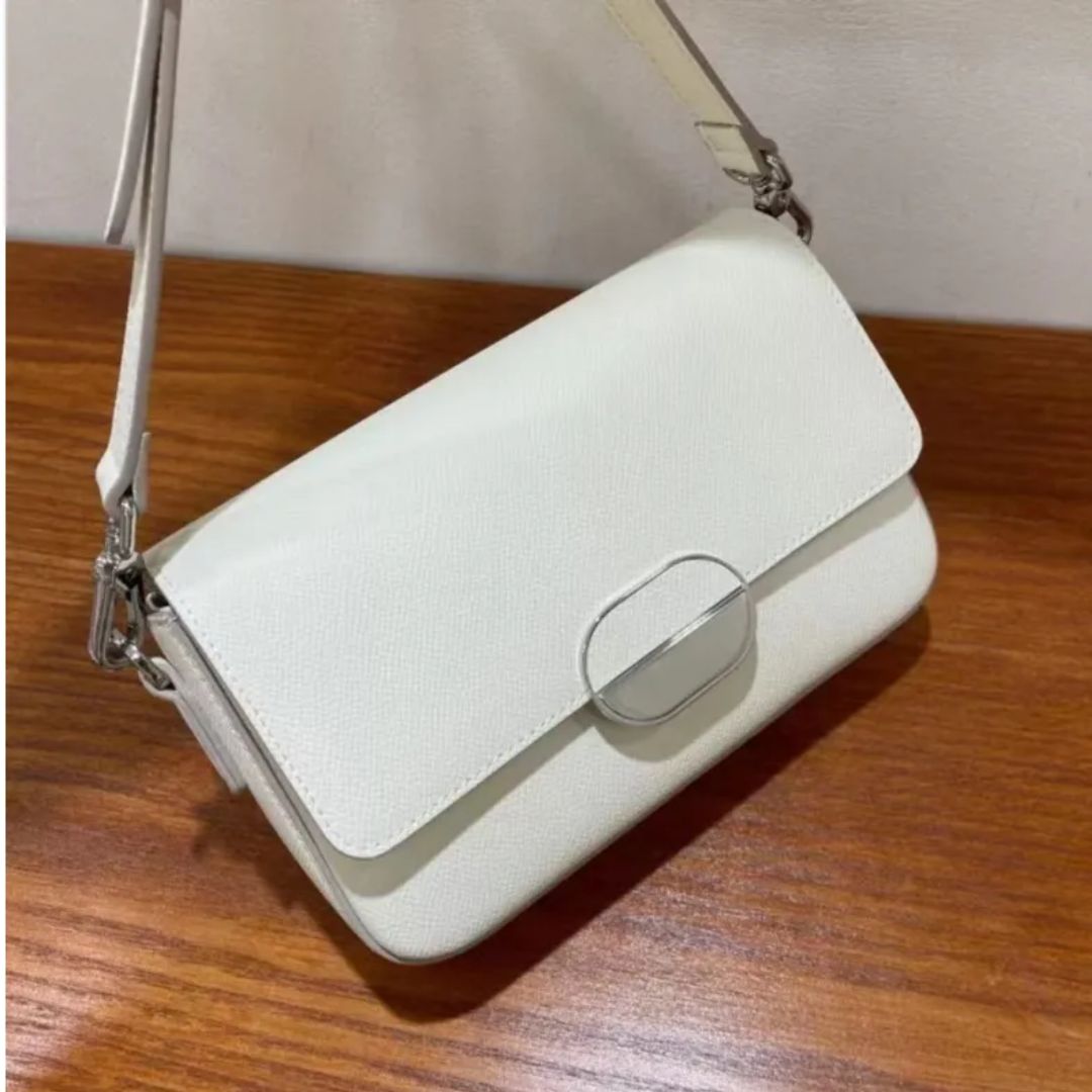 Shoulder Bag for Women ⎜ Elegant Faux Leather Handbag with Clasp