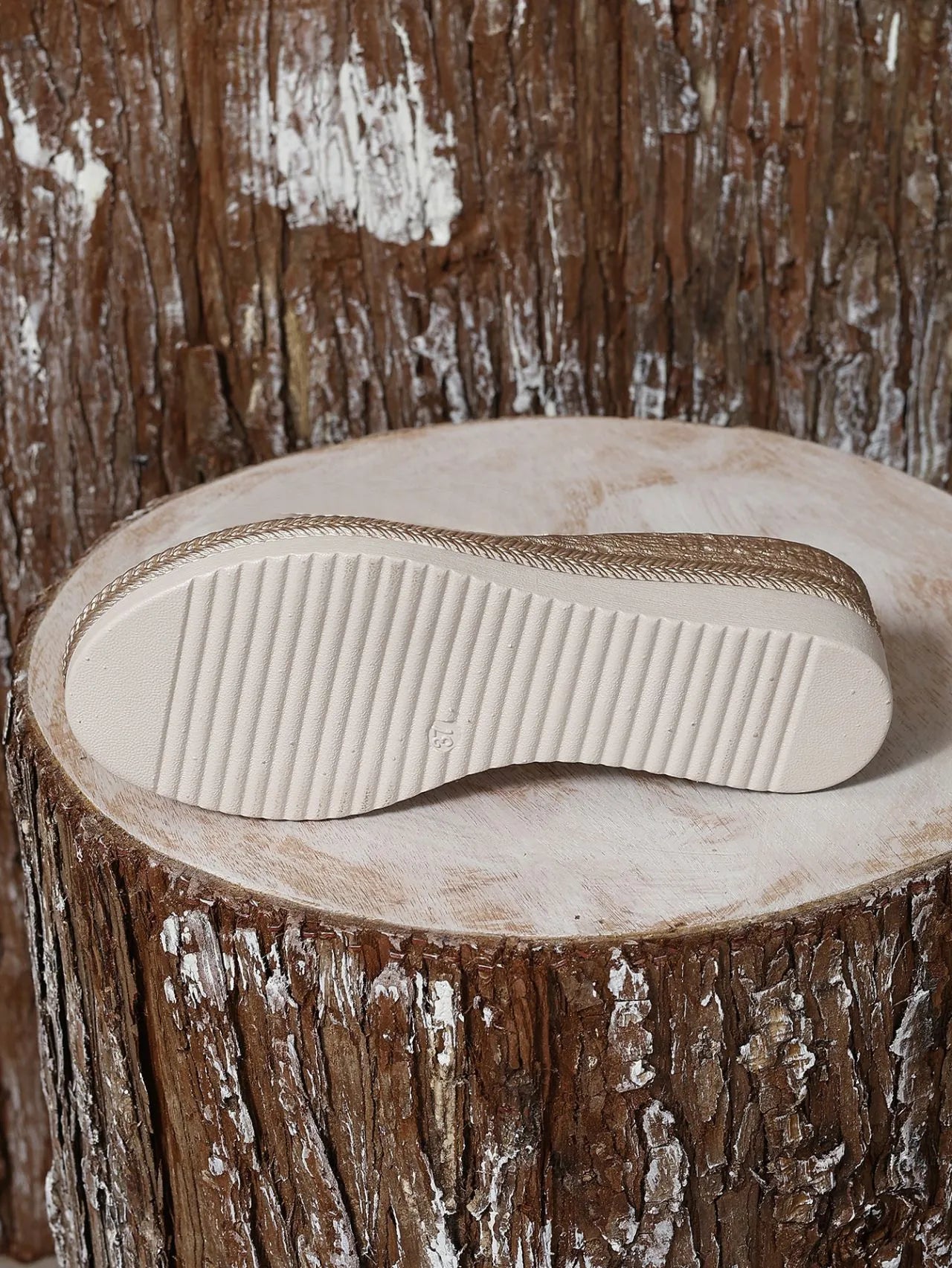 Women's Platform Slip - on Shoes ⎜ Comfortable Summer Shoes with Wide Strap and Non - Slip Sole for Beach & Leisure