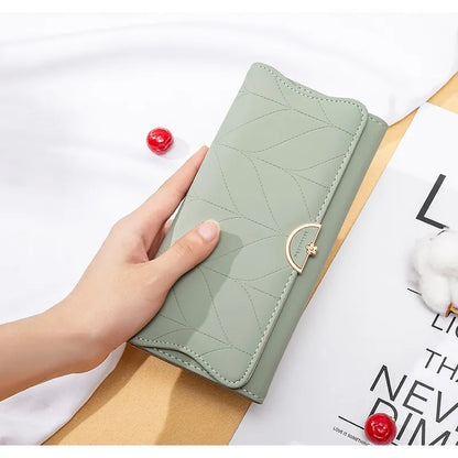 Clutch for Women ⎜ Practical Wallet with Large Capacity and Compartmentalisation