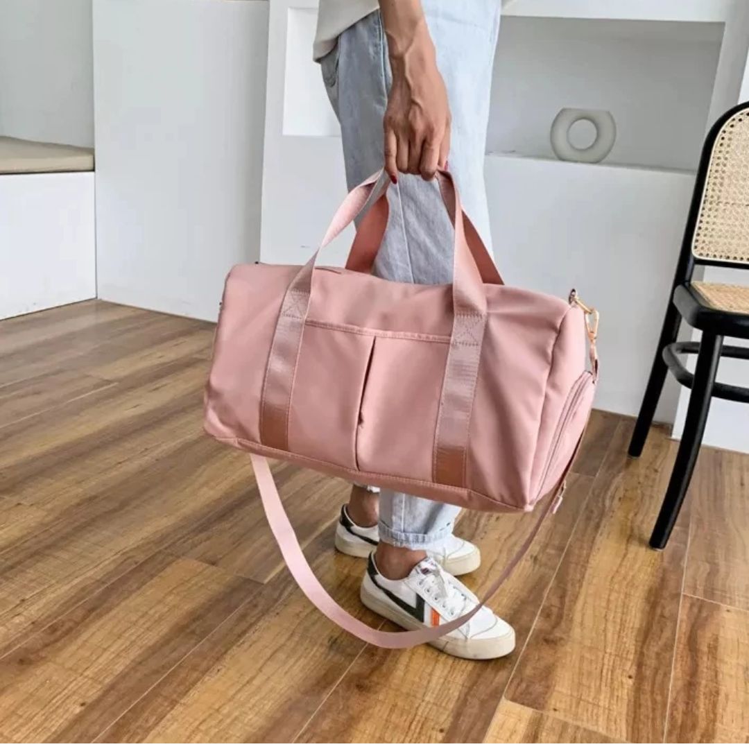 Yoga Bag for Women ⎜ Versatile Sports Bag with Shoulder Strap and Separate Compartment for Shoes or Underwear