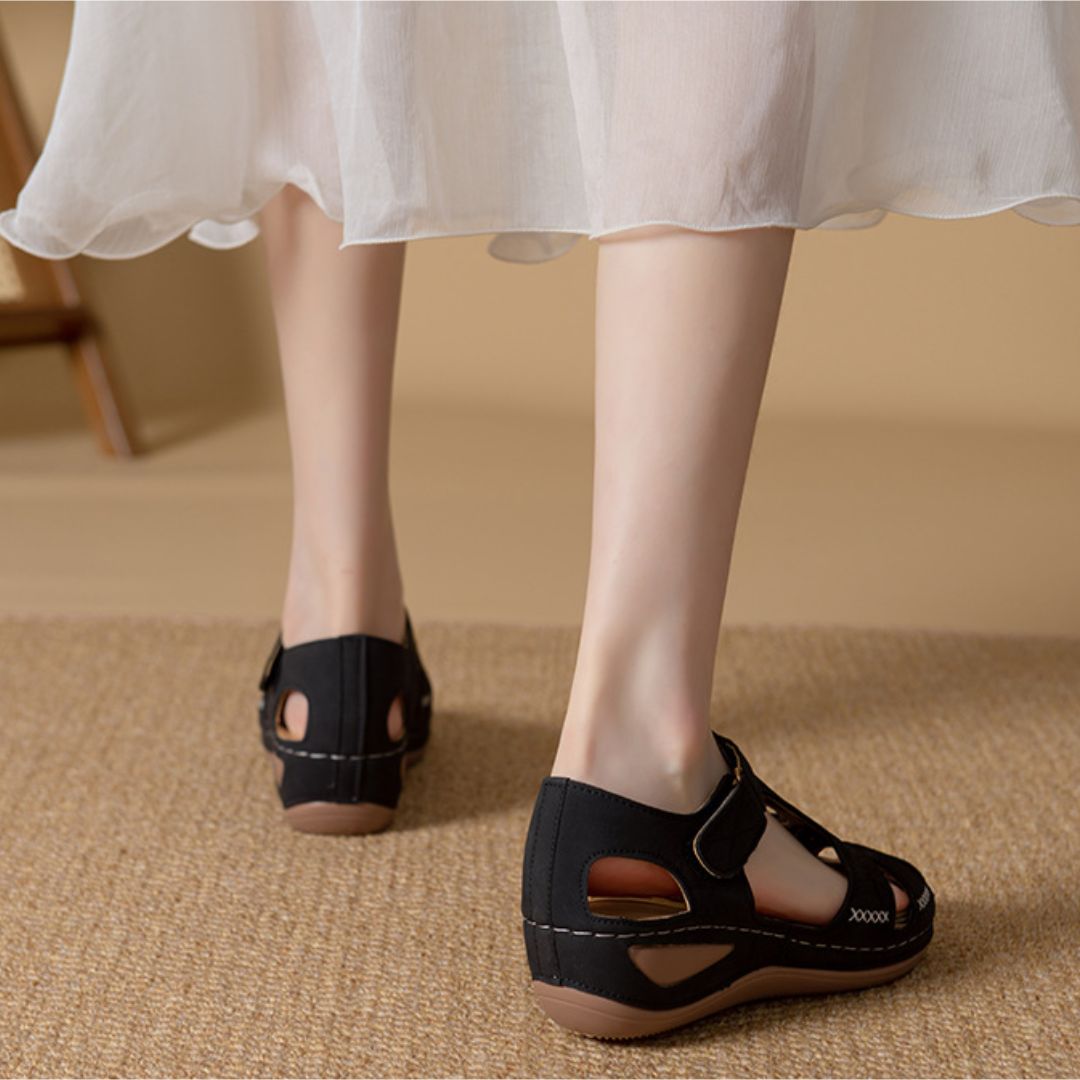 Women's Casual Sandals ⎜ Non - Slip with Soft , Lightweight Sole and Retro Design for Everyday Wear & Leisure