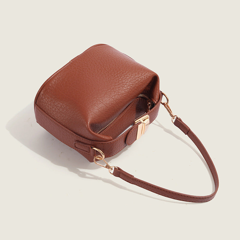 Small Handbag for Women ⎜ Elegant Leather Shoulder Bag with Adjustable Shoulder Strap