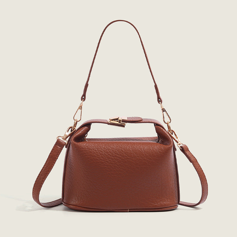 Small Handbag for Women ⎜ Elegant Leather Shoulder Bag with Adjustable Shoulder Strap