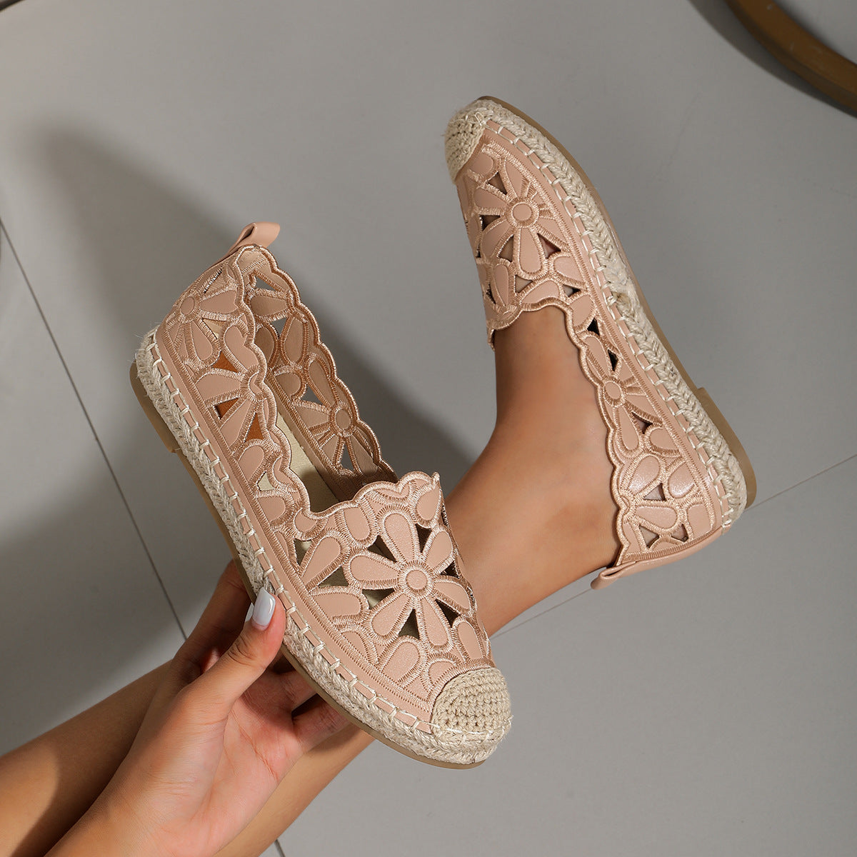 Espadrilles for Women ⎜ Lightweight Summer Shoes with a Floral Crochet Look and Jute - Like Sole