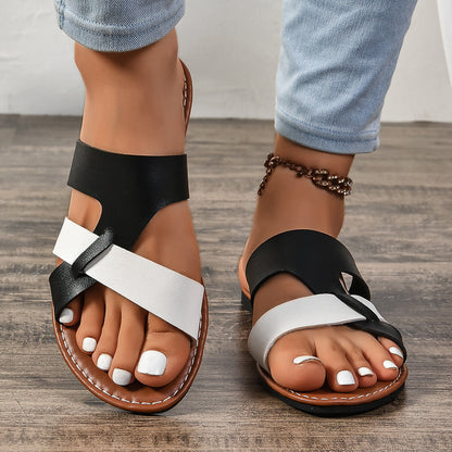 Women's Sandals with Block Stripe Design ⎜ Comfortable Slippers with Cross Straps and a Fashionable Look