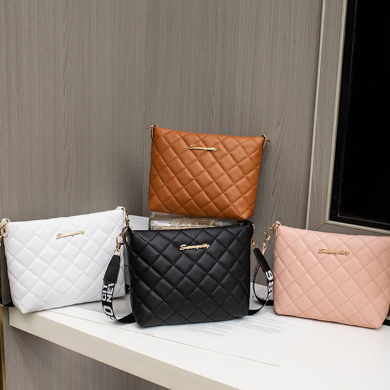 Small Shoulder Bag for Women ⎜ Fashionable Crossbody Bag with Quilted Design and Eye - Catching Shoulder Strap