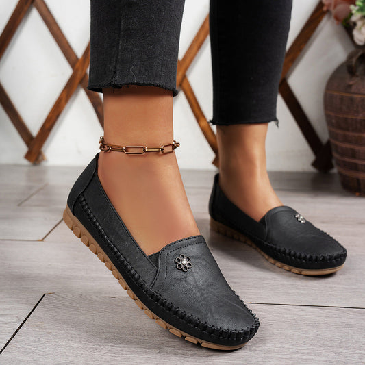 Loafers for Women ⎜ Comfortable Leather Flats with Decorative Stitching and Jewellery Appliqué