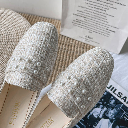 Elegant Flat Sandals for Women ⎜ Comfortable Shoes with Pearl Details for Stylish Casual Looks