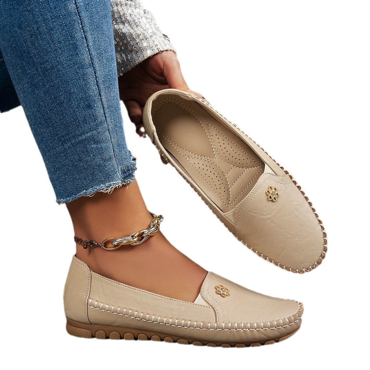 Loafers for Women ⎜ Comfortable Leather Flats with Decorative Stitching and Jewellery Appliqué