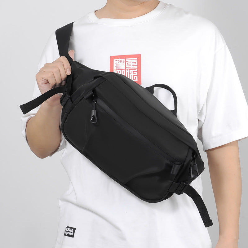 Multifunctional Shoulder Bag ⎜ Stylish Chest Bag for Everyday Use and Travelling with a Large Capacity