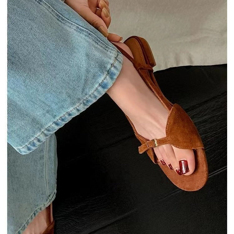 Flat Sandals for Women ⎜ Comfortable Summer Shoes with a Round Toe and Adjustable Strap