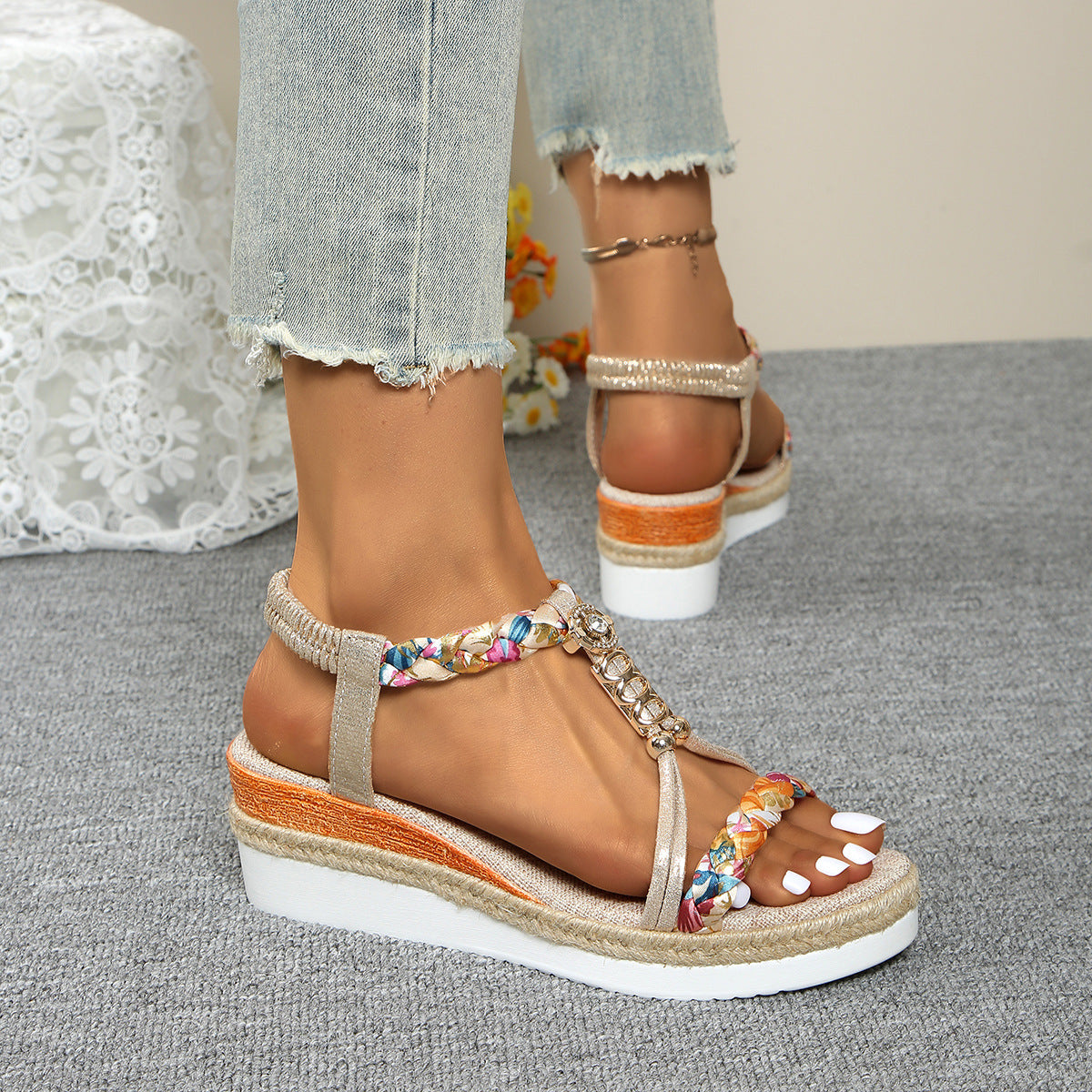 Women's Wedges with Braided Strap ⎜ Comfortable Sandals with Pearl Details and Fashionable Sole