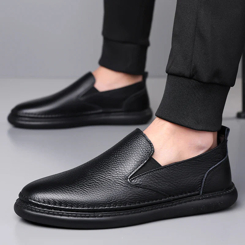 Men's Slip - on Shoes ⎜ Comfortable Leather Shoes in a Modern Design for Everyday Wear