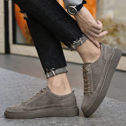 Men's Sneakers ⎜ Breathable Casual Shoes in Retro Style with a Soft Sole and Minimalist Design