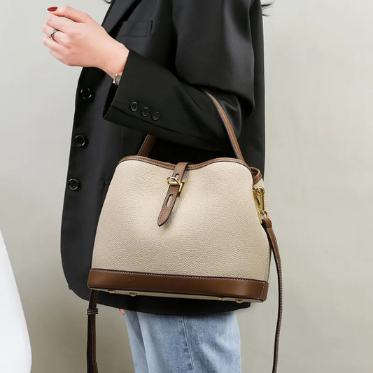 Women's Handbag ⎜ Spacious Bag with Contrasting Colours and Adjustable Shoulder Strap