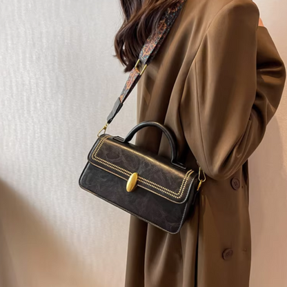 Retro Shoulder Bag for Women ⎜ Stylish Bag with Golden Details