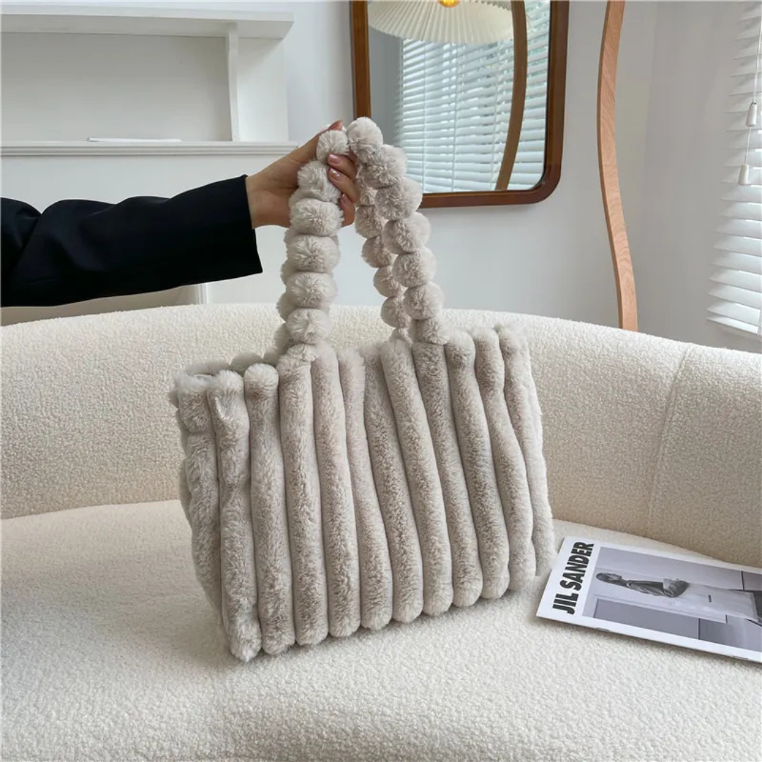Plush Bag for Women ⎜ Large Shoulder Bag with Soft Material and Stylish Design