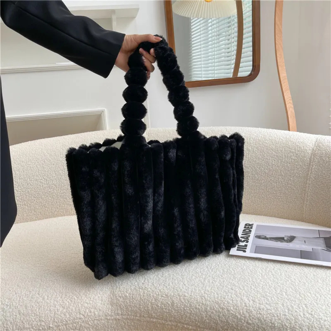 Plush Bag for Women ⎜ Large Shoulder Bag with Soft Material and Stylish Design