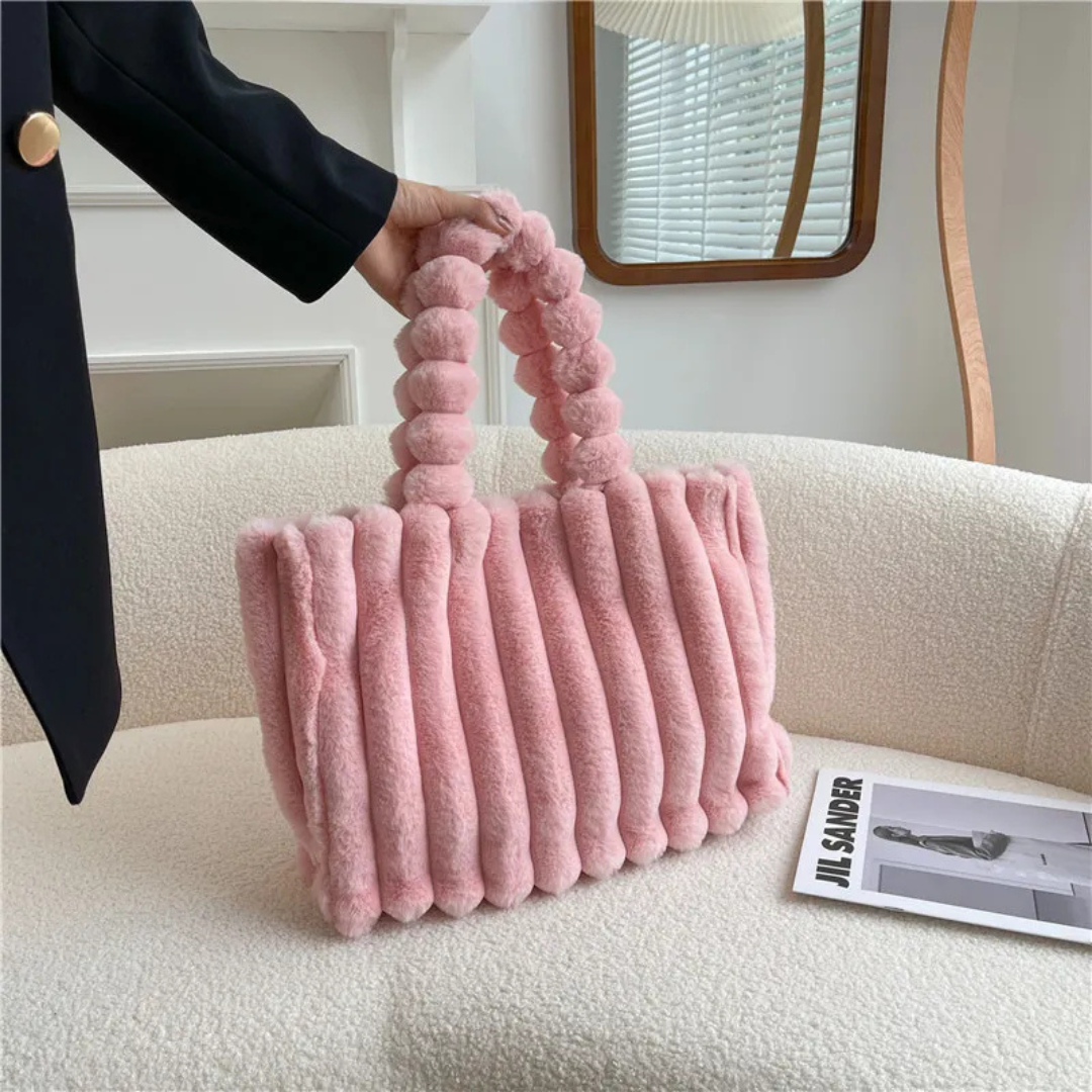 Plush Bag for Women ⎜ Large Shoulder Bag with Soft Material and Stylish Design