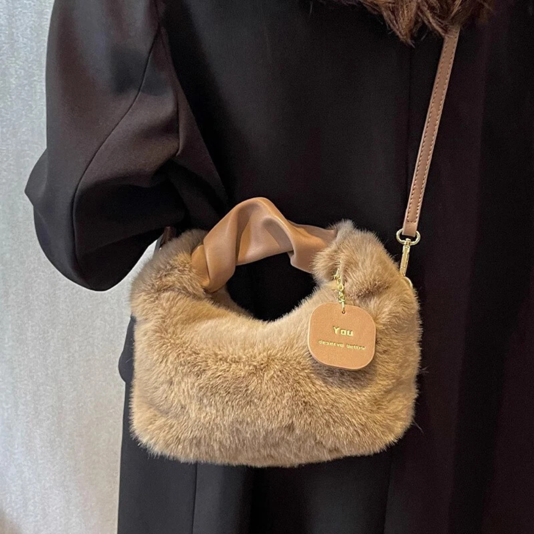 Plush Bag for Women ⎜ Cosy Winter Tote Bag