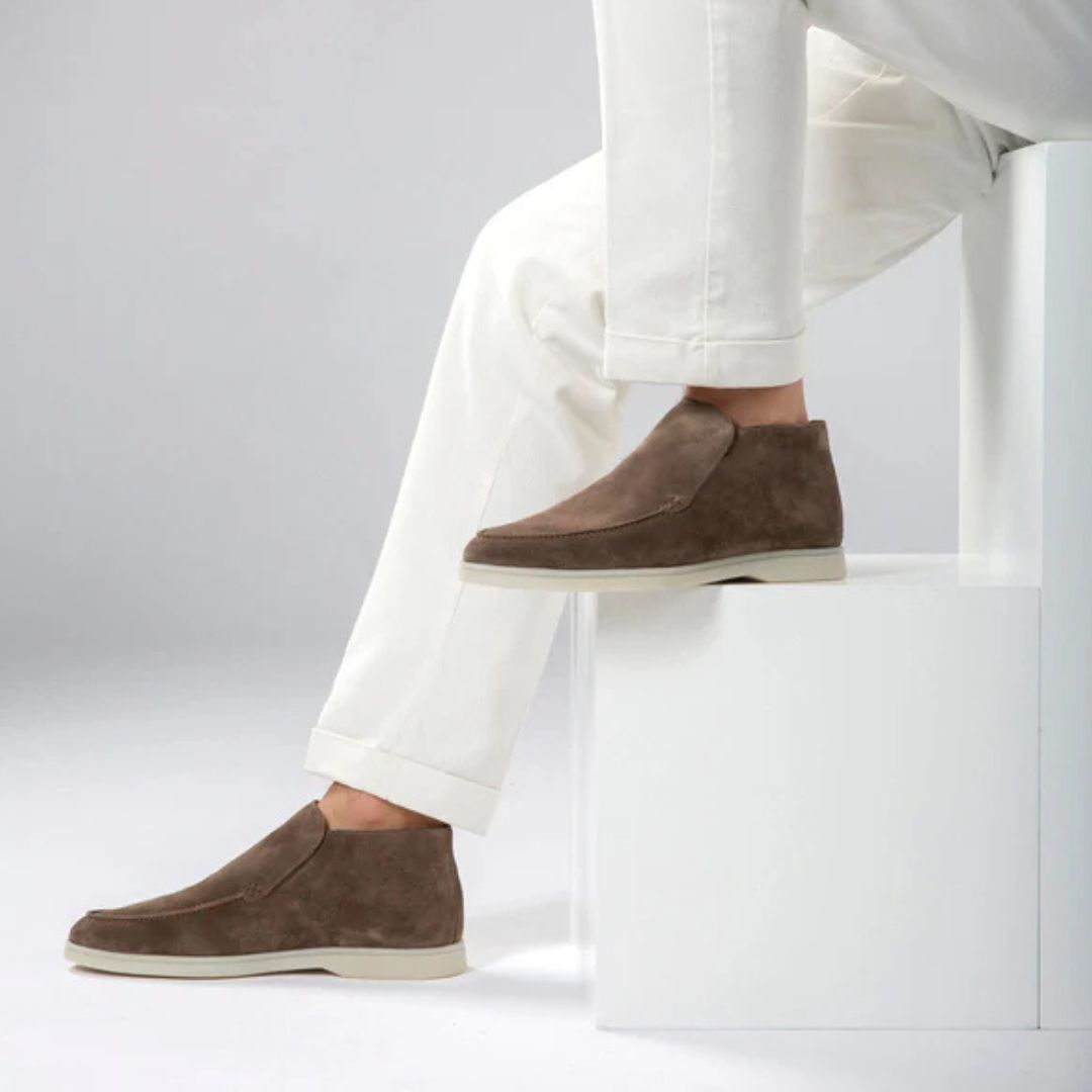 Men's Slip - on Shoes ⎜ Comfortable Suede Moccasins in a Modern Design for Everyday Wear