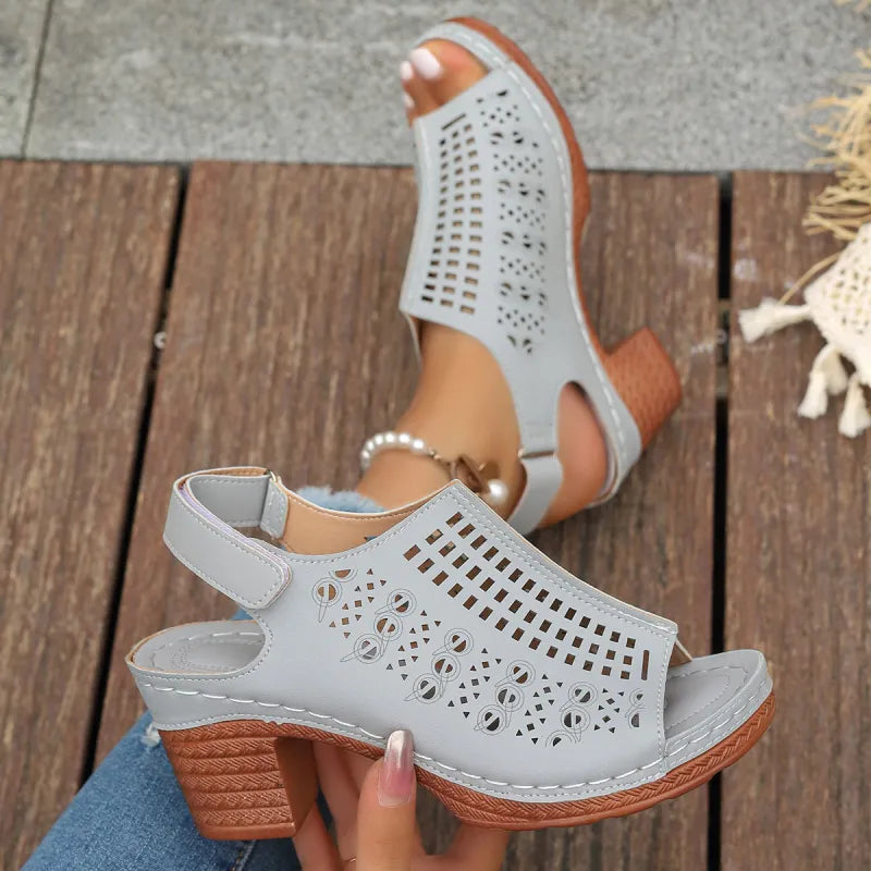Women's Sandals with a Block Heel ⎜ Comfortable Retro - Style Summer Shoes with Cut - Outs and an Open Toe