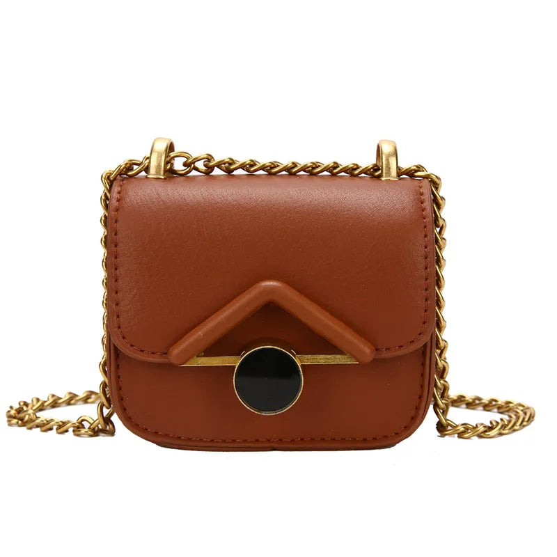 Small Shoulder Bag with Chain ⎜ Elegant Design with Golden Buckle and Minimalist Details