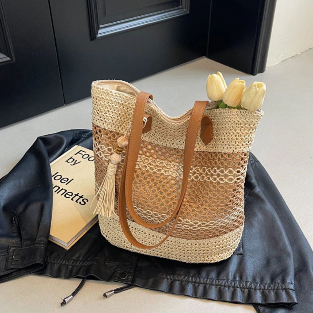 Beach Bag ⎜ Large Fashionable Mesh Bag with Tassel Pendant for the Summer