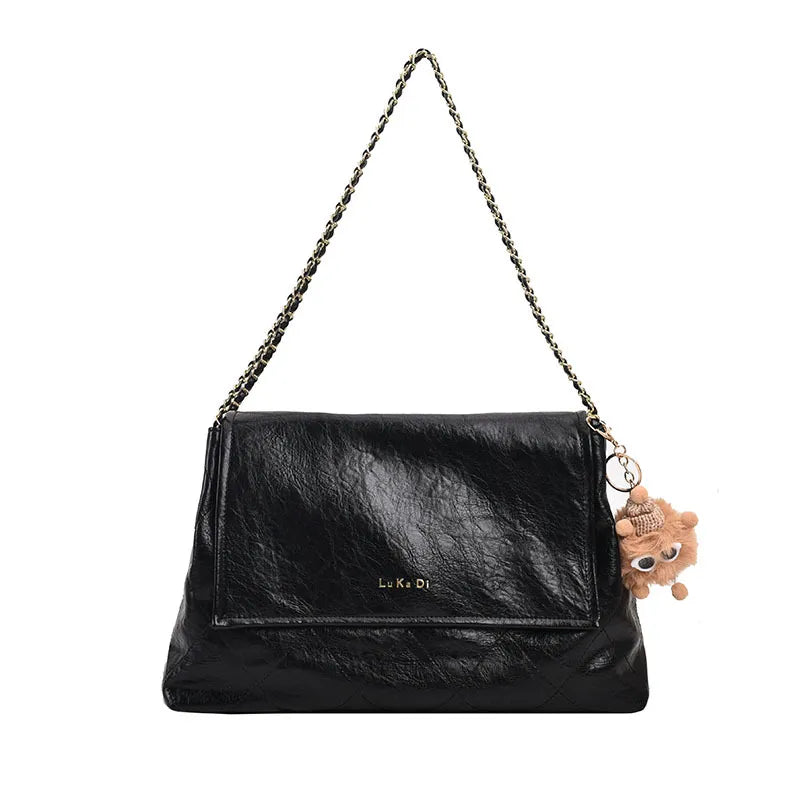 Retro Handbag for Women ⎜ Spacious Design with Chain Handle and Cute Pendant