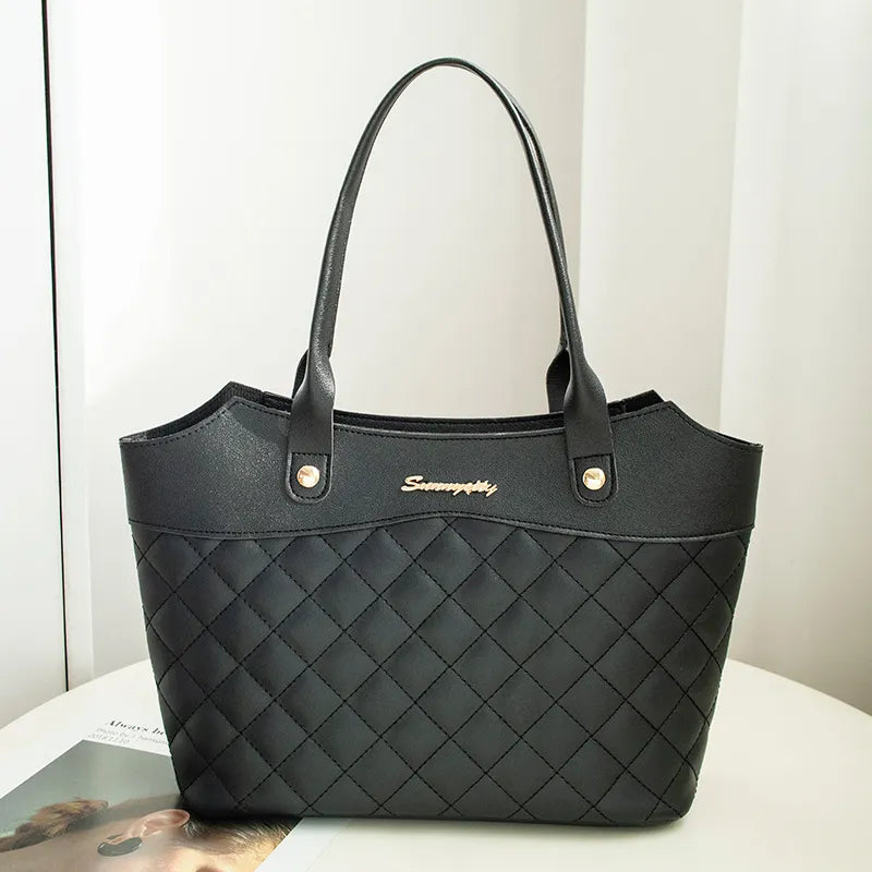 Quilted Handbag for Women ⎜ Versatile Shoulder Bag for Shopping and Everyday Use