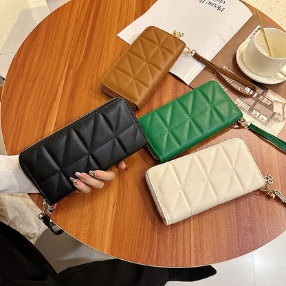 Women's Wallet in a Diamond Pattern ⎜ Elegant Long Format with Plenty of Space for Cards , Notes and Everyday Essentials