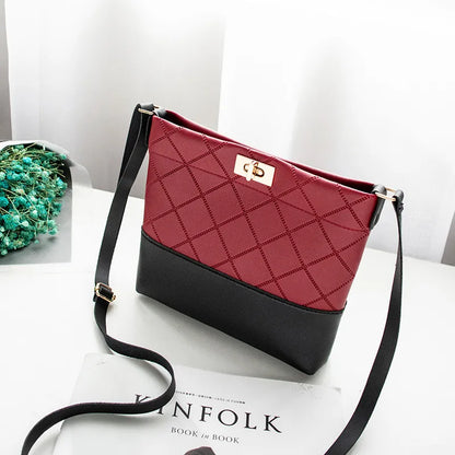 Shoulder Bag for Women ⎜ Stylish Bag with Diagonal Quilting and Elegant Fastening