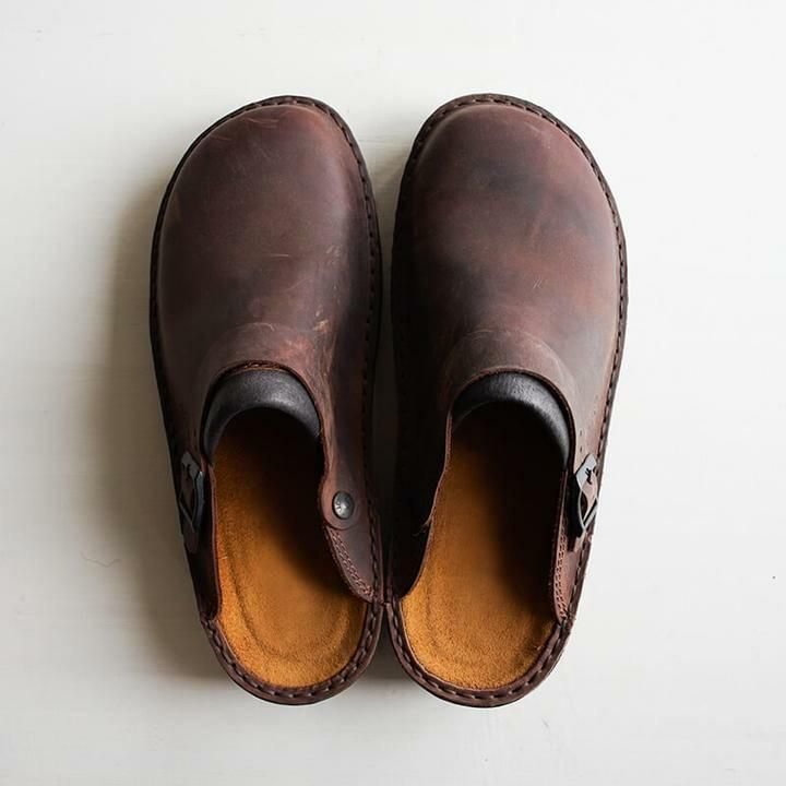 Men's Low Shoes with Straps ⎜ Comfortable Leather Clogs with Adjustable Strap and Non - Slip Sole