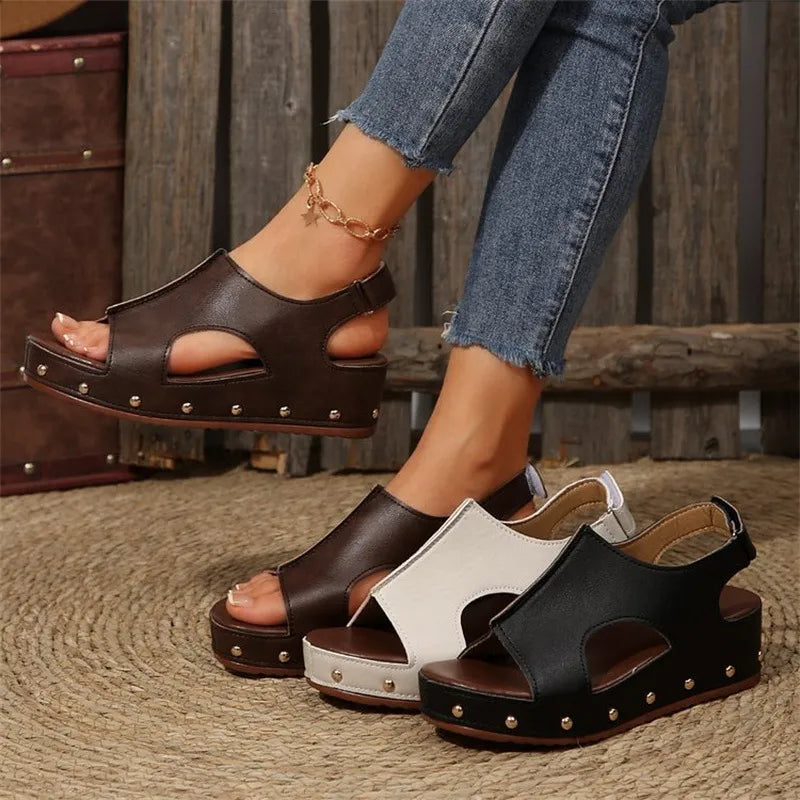 Women's Platform Sandals with Cut - Out ⎜ Comfortable Summer Shoes with Wedge Heel and Open Toe
