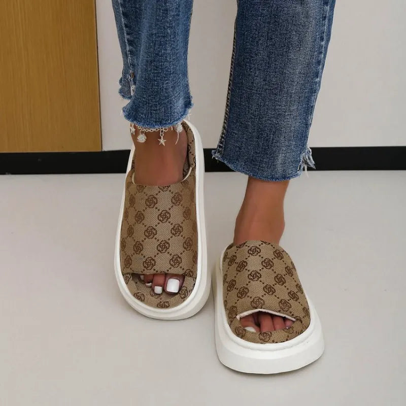 Comfortable Women's Slip - on Shoes ⎜ Breathable Shoes with Floral Pattern and Thick , Non - Slip Bottom