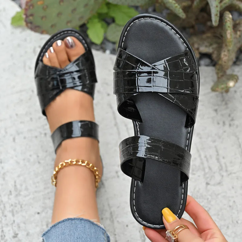 Comfortable Sandals with Cross Straps ⎜ Flat Slip - Ons in Various Colours for Relaxed Comfort