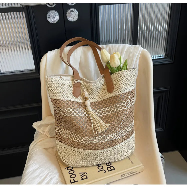Beach Bag ⎜ Large Fashionable Mesh Bag with Tassel Pendant for the Summer